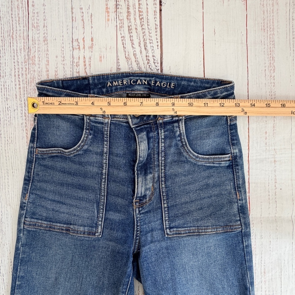 American Eagle Outfitters Super Hi-Rise Flare Jeans in Blue Wash Size 4 - Picture 12 of 15